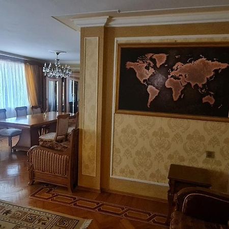 Gold Wall Apartment 바쿠 외부 사진