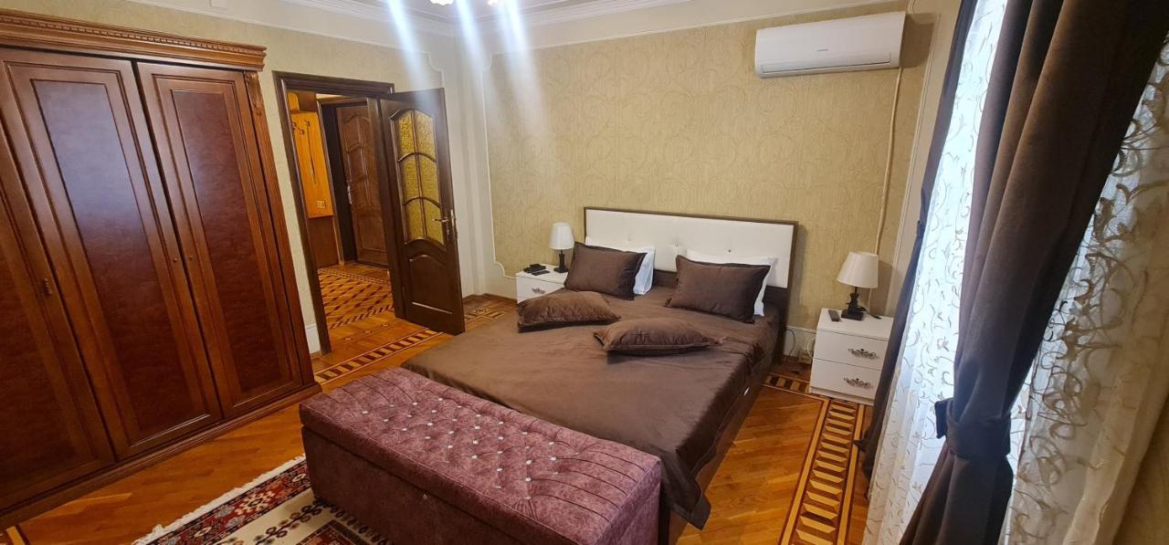 Gold Wall Apartment 바쿠 외부 사진